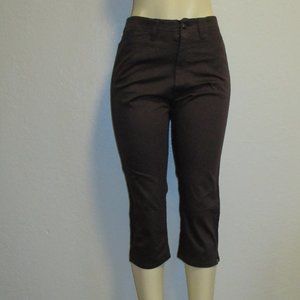 Brown Bill Blass Casual Stretch 6 Small Capri Pants -- Final Price